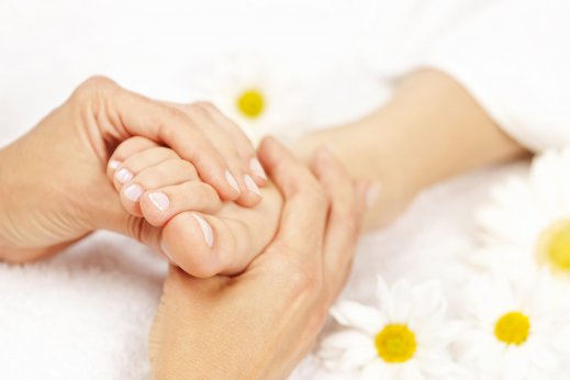 Entspannung bei einer Fudruckpunktmassage bei Harmonie Kosmetik in Wuppertal Entspannung bei einer Fudruckpunktmassage bei Harmonie Kosmetik in Wuppertal