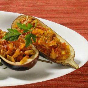 Gefüllte Aubergine