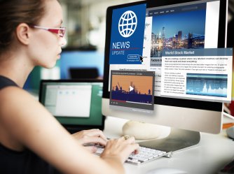 Nachrichten gehen online in sekundenschnelle um die Welt