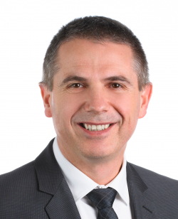 Dr.-Bernd-Gundelsweiler_5.png