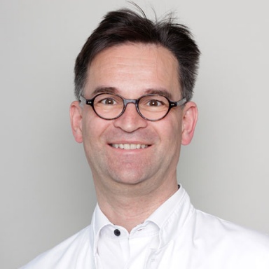 Dr med Meinrad Mannhart