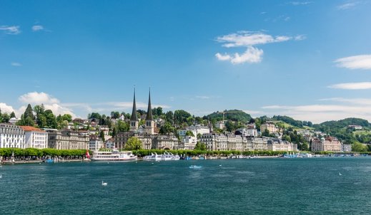 ufer der stadt luzern
