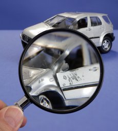Auto beschädigt