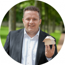 stephan-schenk-portrait-min.png