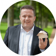 stephan-schenk-portrait-min.png