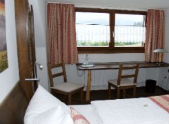 Landhauszimmer_3.jpg