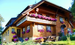 Pension J&auml;gerhof im Schwarzwald, Hausansicht